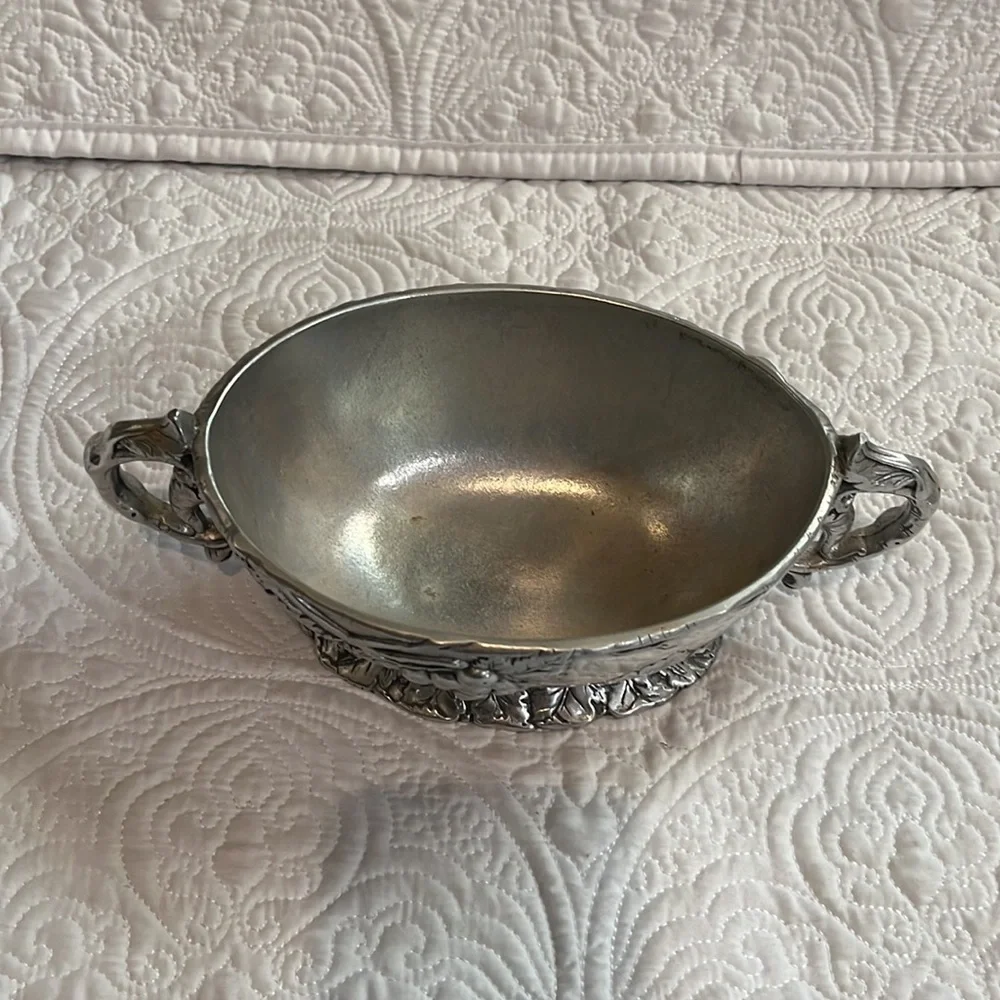 Grape (Aluminum Hollowware)‎ sauce boat by ARTHUR COURT